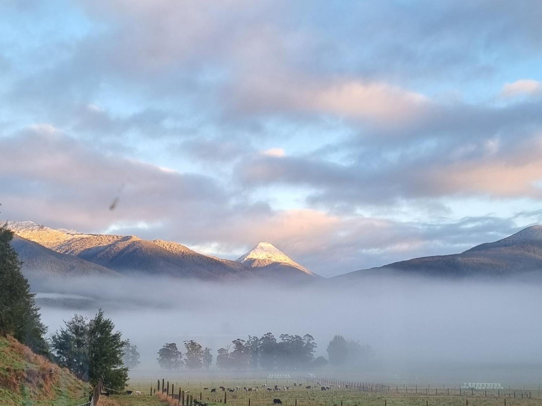 Lewis Pass Motels Springs Junction Buitenkant foto